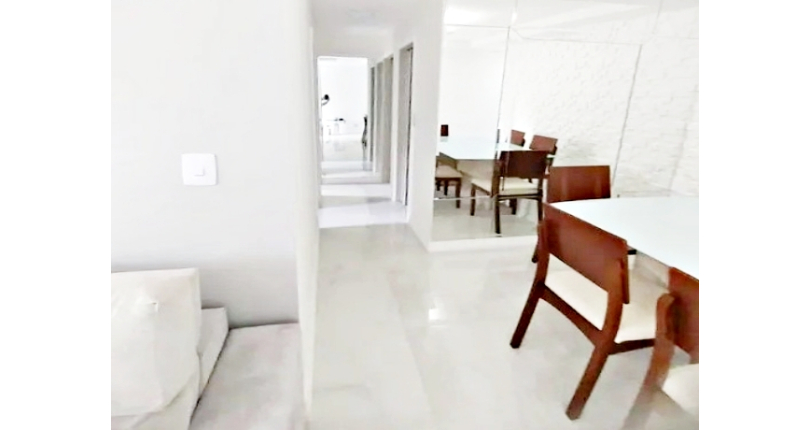  Apartamento à venda no Bairro do Parque Continental na Avenida Antônio de Souza Noschese 1675,