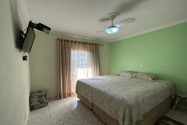 Belo Sobrado à venda no Bairro do Jardim Regina na Rua Engenheiro Marcílio Cardoso,