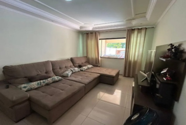 Belo Sobrado à venda no Bairro do Jardim Regina na Rua Engenheiro Marcílio Cardoso,