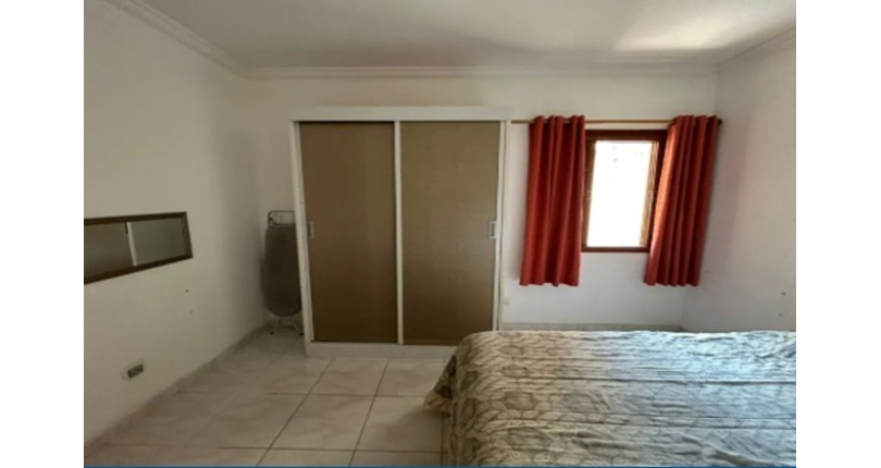 Belo Sobrado à venda no Bairro do Jardim Regina na Rua Engenheiro Marcílio Cardoso,