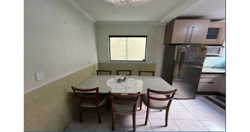 Belo Sobrado à venda no Bairro do Jardim Regina na Rua Engenheiro Marcílio Cardoso,