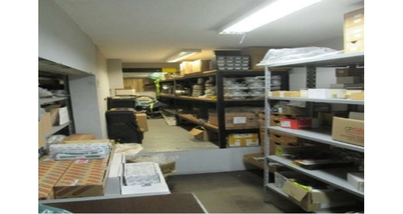 Ótimo Galpão Industrial à venda no Bairro do Jardim na Avenida Elísio Cordeiro de Siqueira, 