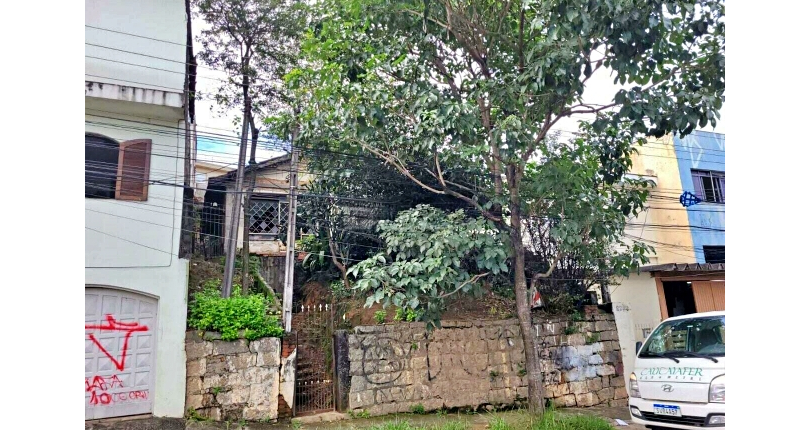 Terreno à venda no Bairro da Vila Mangalot na Rua Joaquim Oliveira Freitas, 