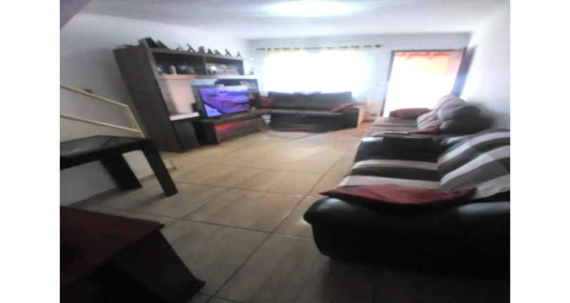 Sobrado à venda no Bairro do Jaraguá na Rua Venâncio Diniz Junqueira,