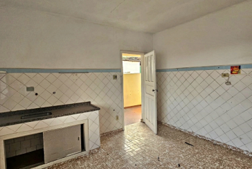 Sobrado à venda no Bairro do Jardim Mangalot na Rua Manoel Ferreira Barbosa,