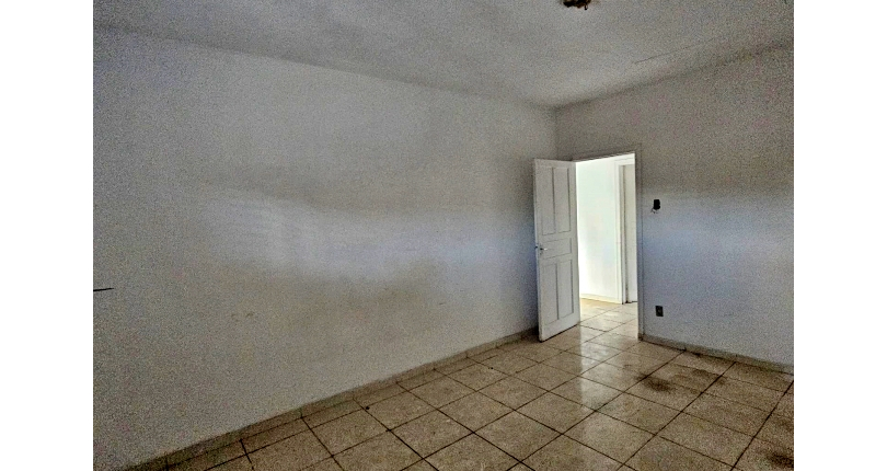 Sobrado à venda no Bairro do Jardim Mangalot na Rua Manoel Ferreira Barbosa,