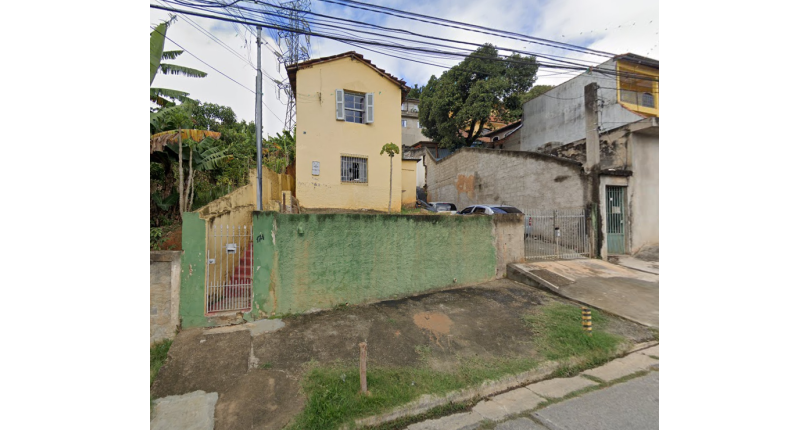 Terreno à venda no Bairro da Vila Menck na Rua Pero Vaz Caminha