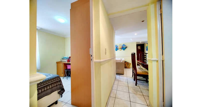  Apartamento à venda no Bairro do Jardim Santa Mônica na Avenida Santa Monica 593, no Condomínio Edifício Parque Residencial Santa Monica