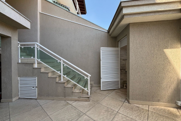  Sobrado à venda no Bairro do Parque São Domingos na Rua Homero Sales,