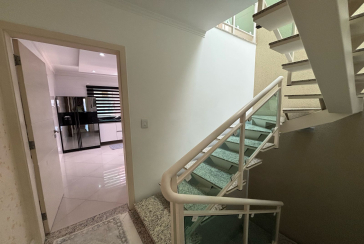  Sobrado à venda no Bairro do Parque São Domingos na Rua Homero Sales,