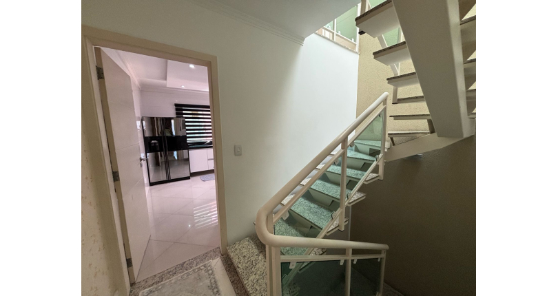  Sobrado à venda no Bairro do Parque São Domingos na Rua Homero Sales,