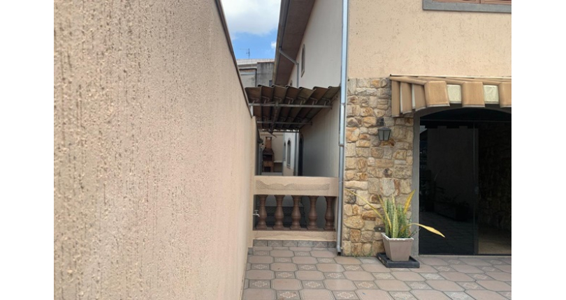 Sobrado à venda no Bairro da Vila Miriam na Rua José Antônio Pereira,