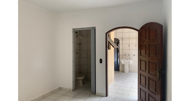 Sobrado à venda no Bairro da Vila Miriam na Rua José Antônio Pereira,