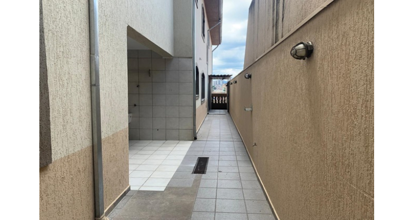 Sobrado à venda no Bairro da Vila Miriam na Rua José Antônio Pereira,