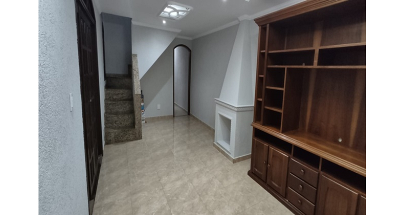 LINDO Sobrado à venda no Bairro do Jardim São João (Jaraguá) na Rua Friedrich Von Voith 489,