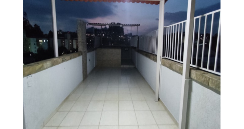 LINDO Sobrado à venda no Bairro do Jardim São João (Jaraguá) na Rua Friedrich Von Voith 489,