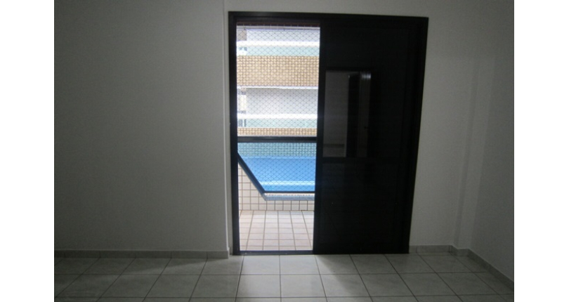 Oportunidade: Apartamento à venda na Praia Grande no Bairro da Guilhermina na Rua Colômbia 180