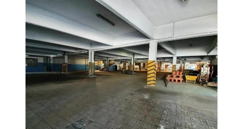 Galpão à venda no Bairro da Lapa de Baixo na Rua William Speers,  