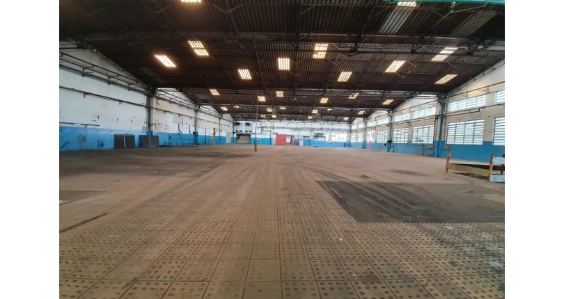 Galpão à venda no Bairro da Lapa de Baixo na Rua William Speers,  