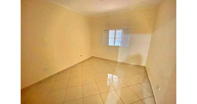 Bom Sobrado à venda no Bairro do Conjunto Residencial Vista Verde na Rua Ricardo Abed, 