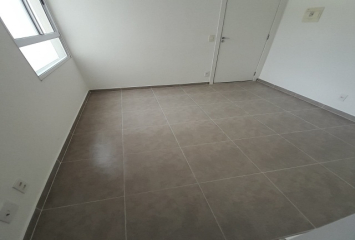 OPORTUNIDADE: Apartamento à venda no Bairro do Jaraguá na Avenida Doutor José Maneiro 85