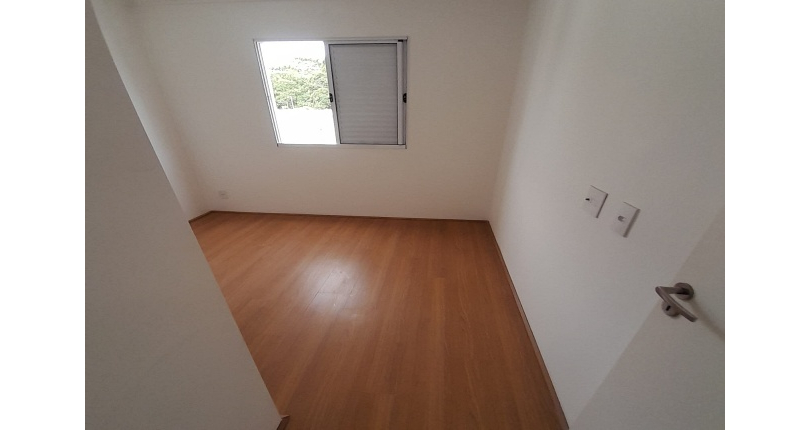 OPORTUNIDADE: Apartamento à venda no Bairro do Jaraguá na Avenida Doutor José Maneiro 85