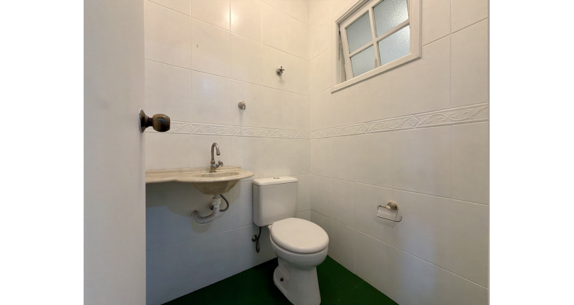 Sobrado à venda Rua Vicente Ferreira, 57, Jaguaré - Imóveis à Venda