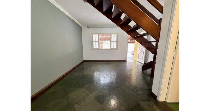 Sobrado à venda Rua Vicente Ferreira, 57, Jaguaré - Imóveis à Venda