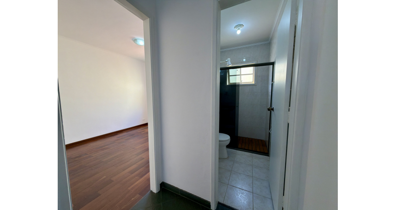 Sobrado à venda Rua Vicente Ferreira, 57, Jaguaré - Imóveis à Venda