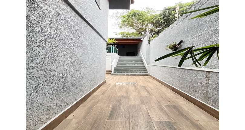 Sobrado à venda no Bairro do Jardim Líbano na Rua Maestro João de Souza Lima,