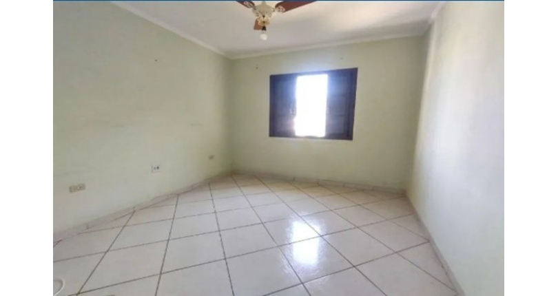 Ótimo Sobrado à venda no Bairro do Jardim Santo Elias na Rua Frederico Jacobi