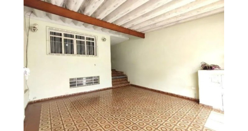 Ótimo Sobrado à venda no Bairro do Jardim Santo Elias na Rua Frederico Jacobi