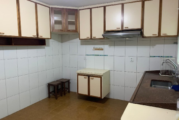 Sobrado à venda no Bairro do Parque São Domingos na Rua Armando Martino,