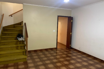 Sobrado à venda no Bairro do Parque São Domingos na Rua Armando Martino,