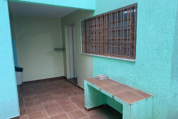 Sobrado à venda no Bairro do Parque São Domingos na Rua Armando Martino,