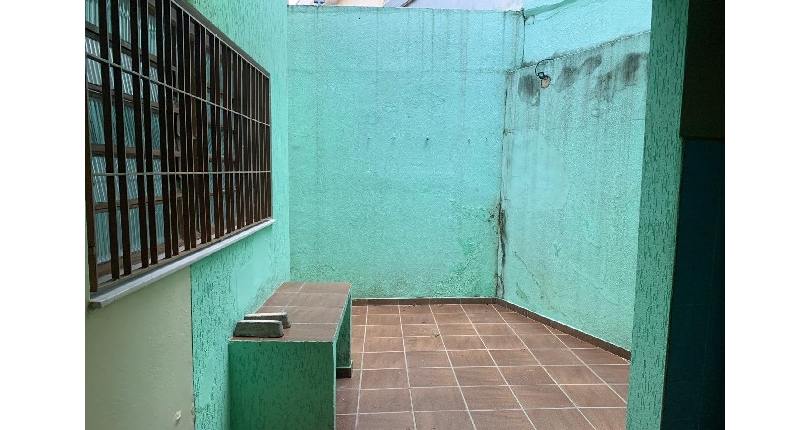 Sobrado à venda no Bairro do Parque São Domingos na Rua Armando Martino,