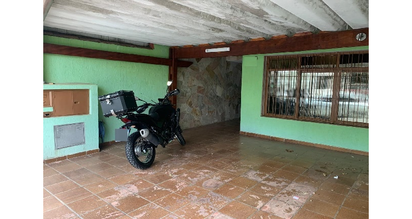 Sobrado à venda no Bairro do Parque São Domingos na Rua Armando Martino,