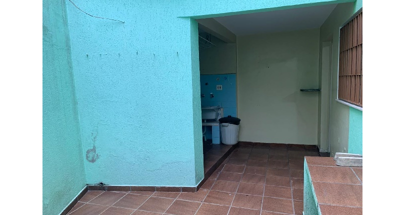 Sobrado à venda no Bairro do Parque São Domingos na Rua Armando Martino,