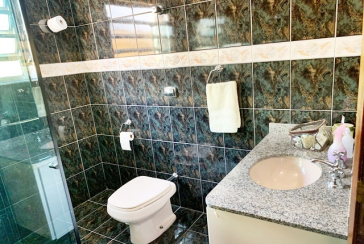 Sobrado à venda no Bairro do Jardim São João (Jaraguá) na Rua Alto Jurupari, 