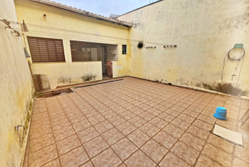 Casa à venda no Bairro do Jardim Santo Elias na Rua Romão Martins,