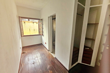 Casa à venda no Bairro do Jardim Santo Elias na Rua Romão Martins,