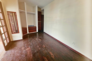 Casa à venda no Bairro do Jardim Santo Elias na Rua Romão Martins,