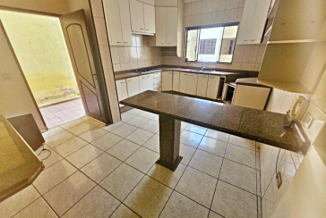 Casa à venda no Bairro do Jardim Santo Elias na Rua Romão Martins,