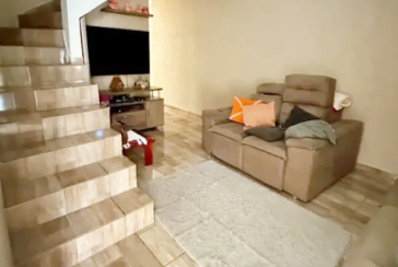 Sobrado à venda no Bairro do Jardim Ipanema (Zona Oeste) Rua Vicente Mazetti,