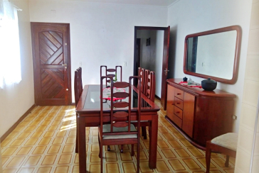 Sobrado à venda no Parque Maria Domitila na Rua Francisco Basílio de Melo