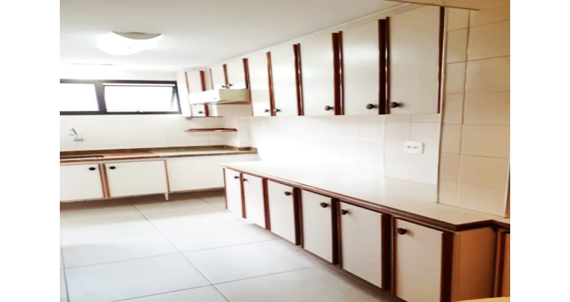 Lindo Apartamento à venda no Bairro da Vila Romana na Rua Tito 86, 