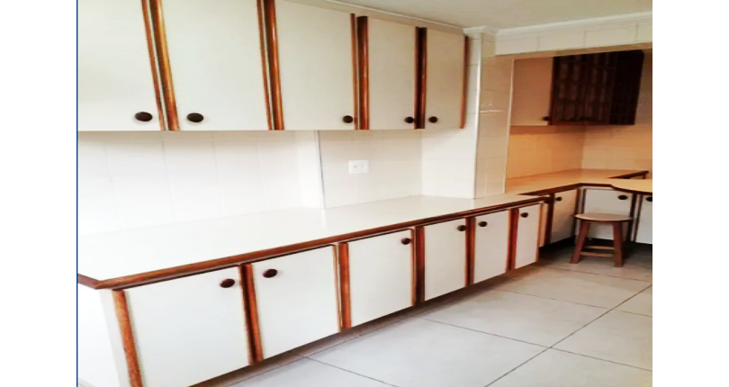 Lindo Apartamento à venda no Bairro da Vila Romana na Rua Tito 86, 
