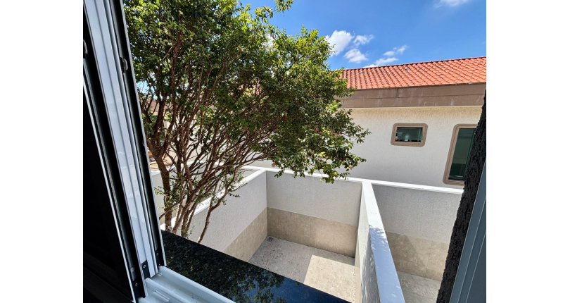 Lindo Sobrado novo à venda no Bairro do Parque São Domingos na Rua Agostinho dos Santos 308, 