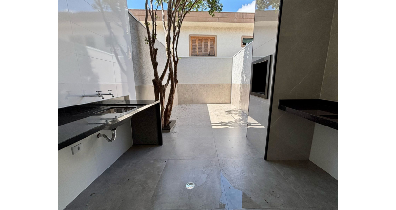 Lindo Sobrado novo à venda no Bairro do Parque São Domingos na Rua Agostinho dos Santos 310, 