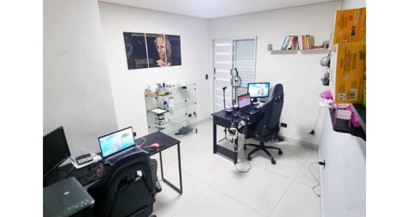 Belo Sobrado à venda no Bairro do Piqueri na Rua Manuel de Carvalho,